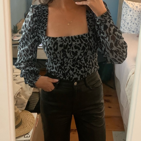 Zara Print Top - Picture 2 of 6